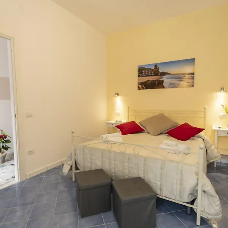 Bed & Breakfast Posidonia 4*