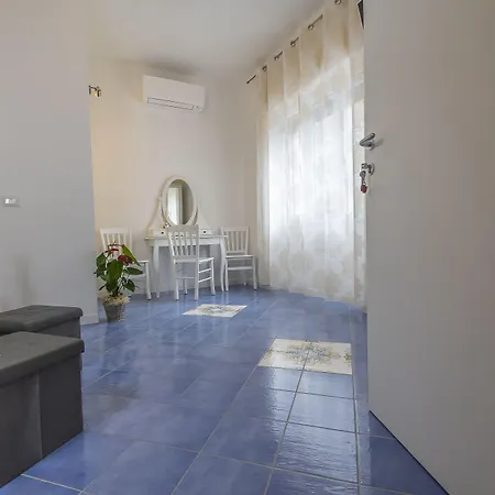 Bed and Breakfast Posidonia 4*