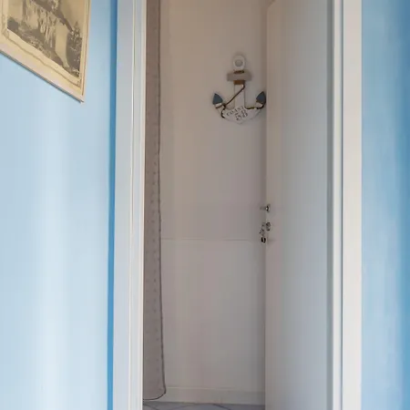 Bed and Breakfast Posidonia 4*