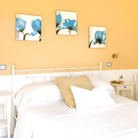Bed & Breakfast Posidonia 4*