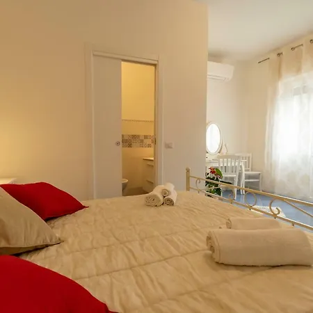 Posidonia Bed & Breakfast 4*