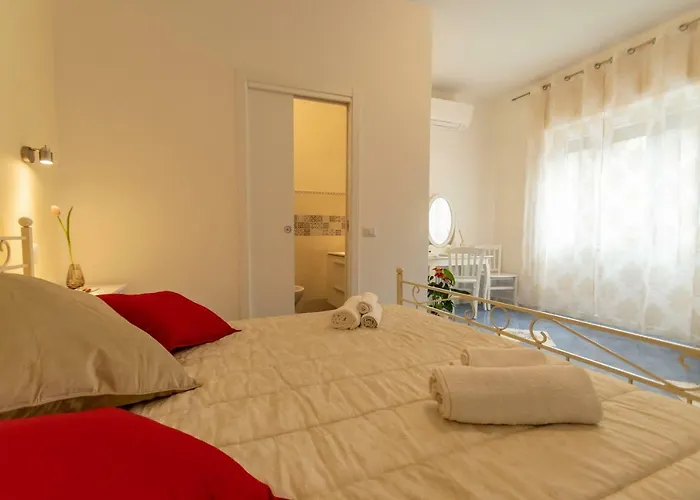 Posidonia Couette-café 4*